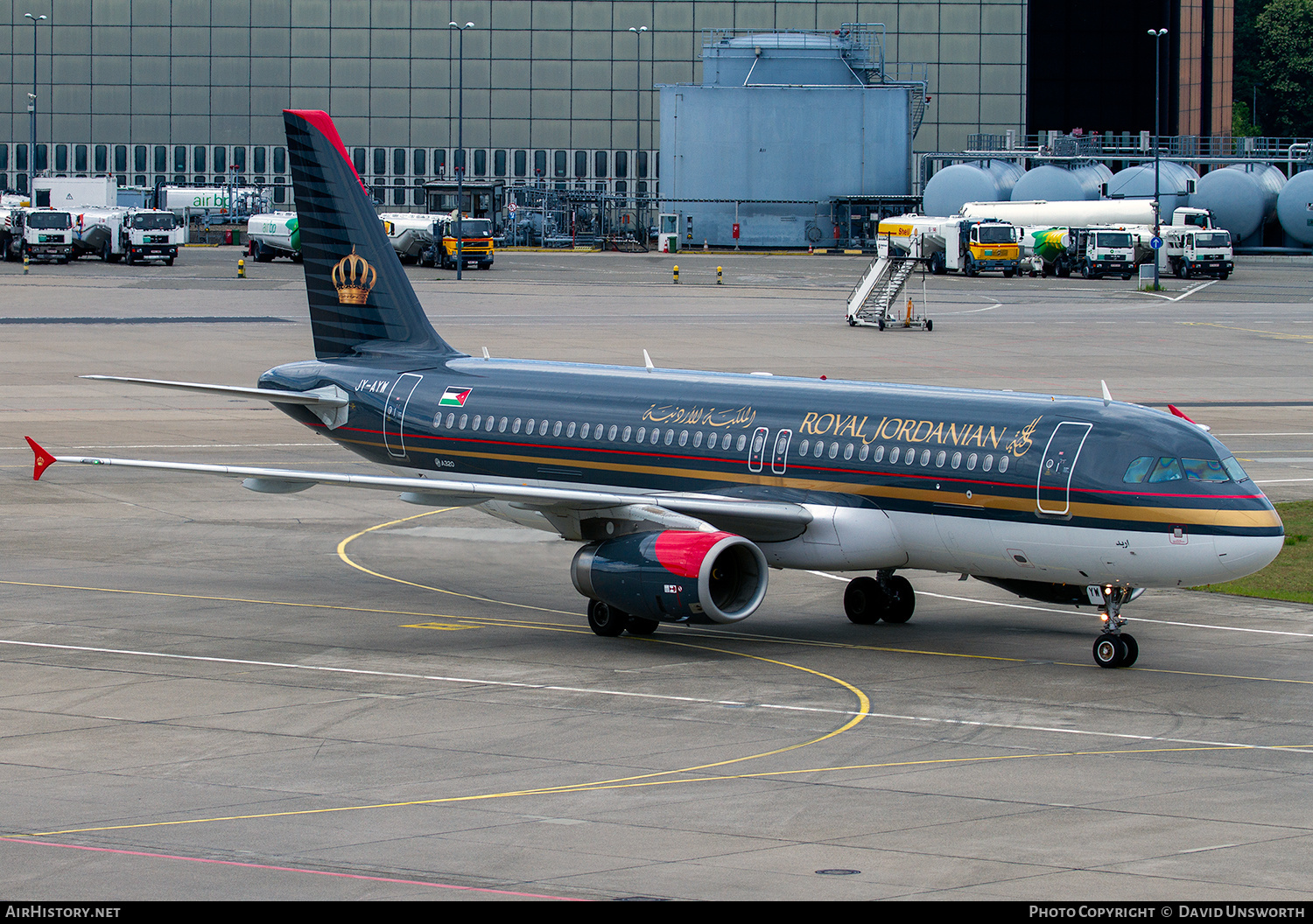 Aircraft Photo of JY-AYW | Airbus A320-232 | Royal Jordanian Airlines | AirHistory.net #384418