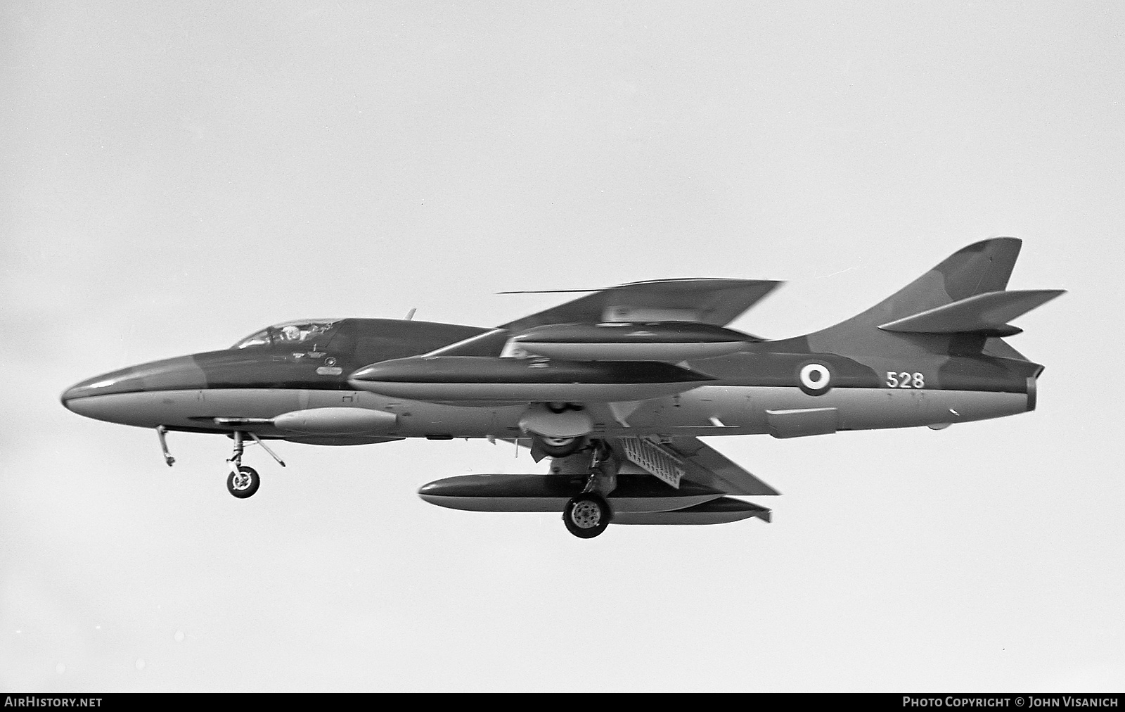 Aircraft Photo of 528 | Hawker Hunter T75 | Singapore - Air Force | AirHistory.net #384454