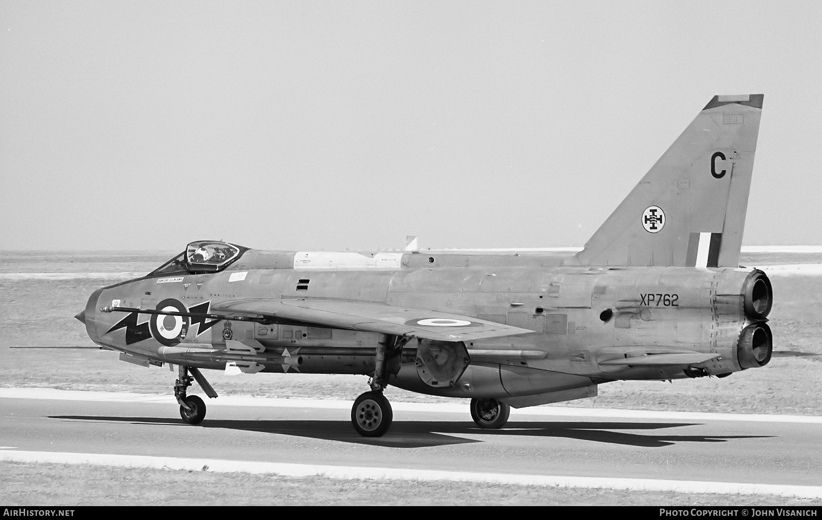 Aircraft Photo of XP762 | English Electric Lightning F3 | UK - Air Force | AirHistory.net #384487