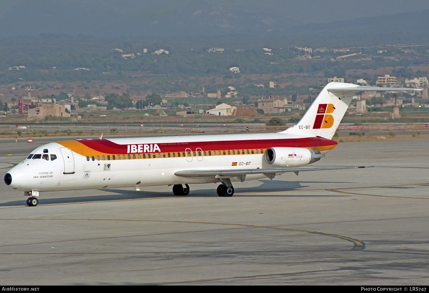 Aircraft Photo of EC-BIT | McDonnell Douglas DC-9-32 | Iberia | AirHistory.net #384506