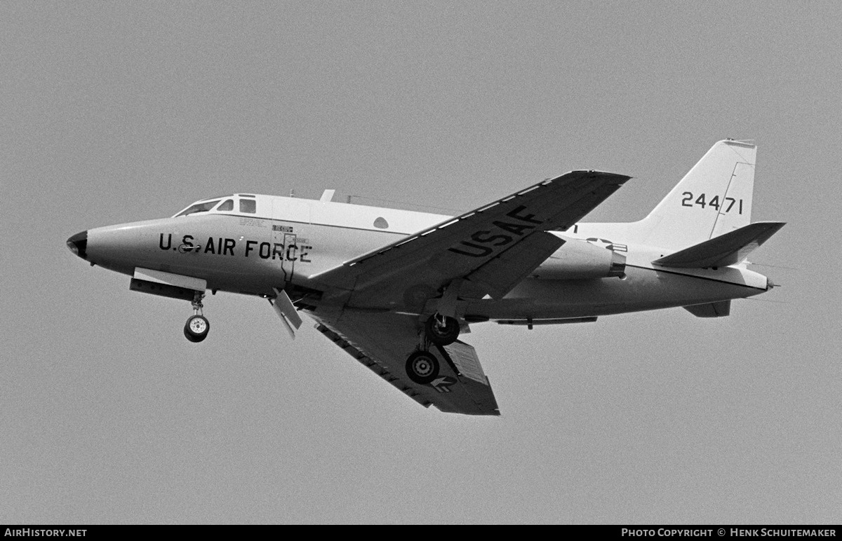 Aircraft Photo of 62-4471 / 24471 | North American CT-39A | USA - Air Force | AirHistory.net #384602