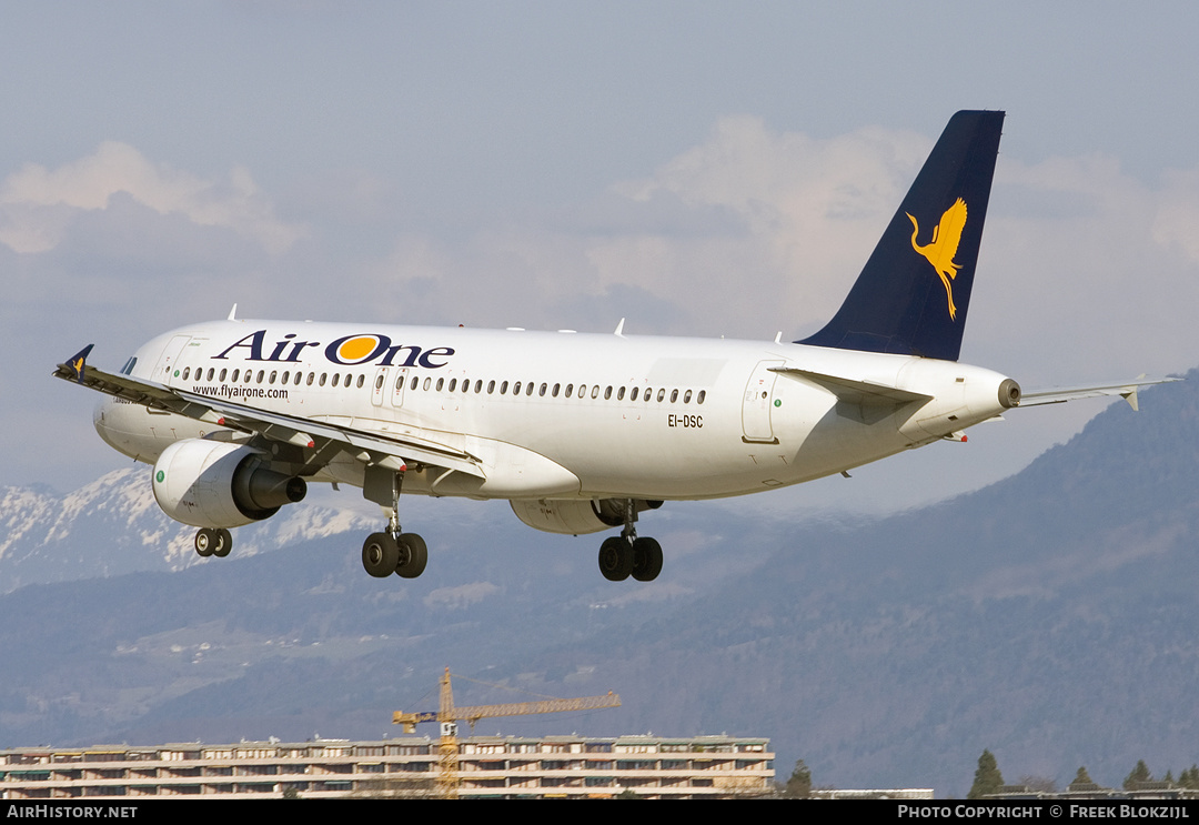 Aircraft Photo of EI-DSC | Airbus A320-216 | Air One | AirHistory.net #384703