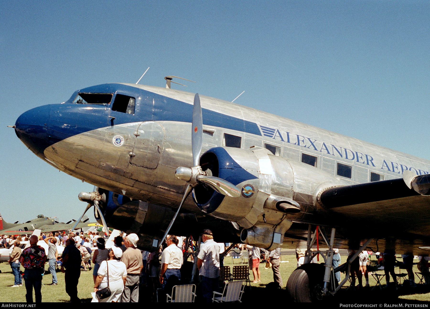 Aircraft Photo of N28AA | Douglas DC-3-314A | Alexander Aeroplane | AirHistory.net #384804
