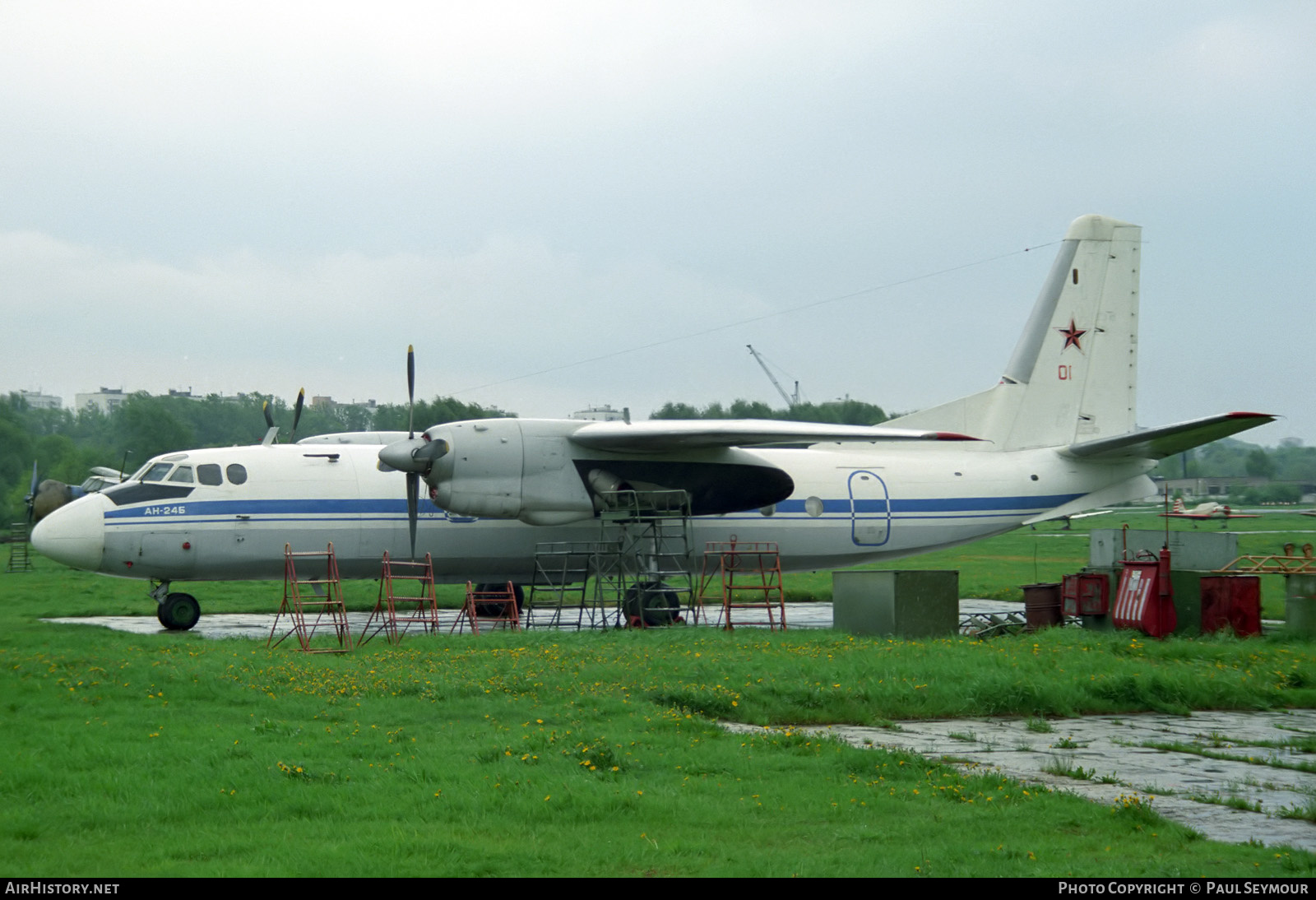 Aircraft Photo of 01 red | Antonov An-24B | Soviet Union - Air Force | AirHistory.net #384842