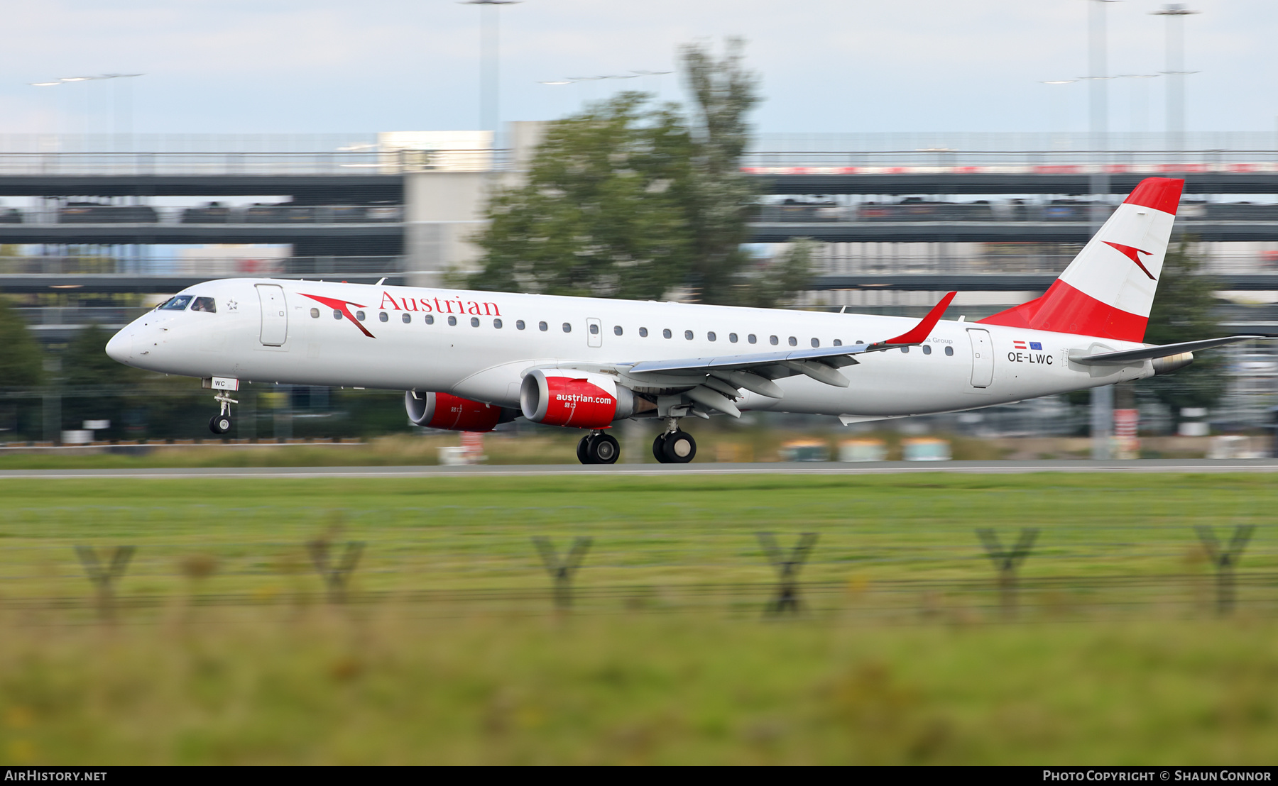 Aircraft Photo of OE-LWC | Embraer 195LR (ERJ-190-200LR) | Austrian Airlines | AirHistory.net #384864