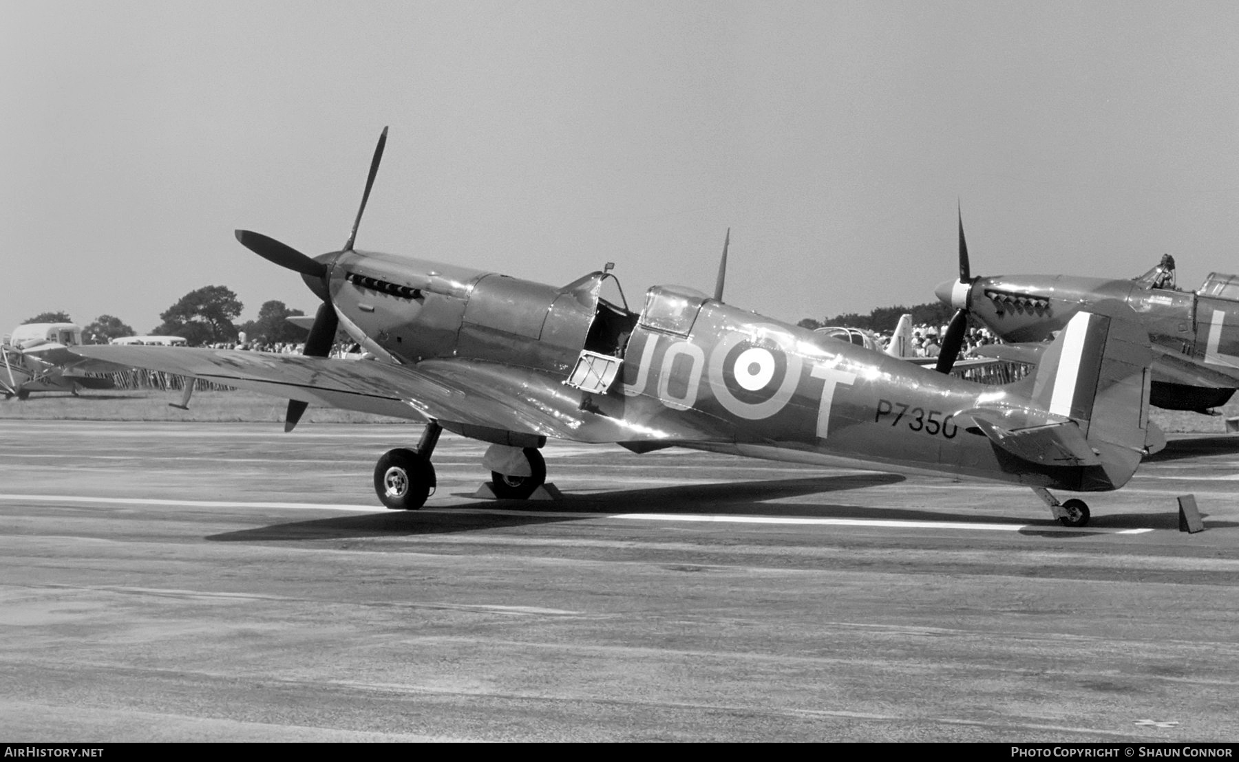 Aircraft Photo of P7350 | Supermarine 329 Spitfire Mk2A | UK - Air Force | AirHistory.net #384873