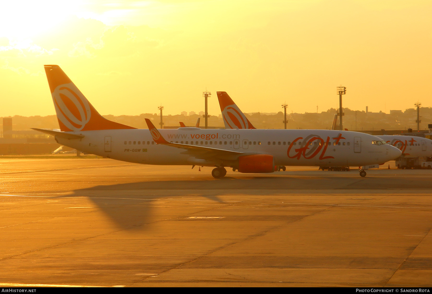 Aircraft Photo of PR-GGW | Boeing 737-8EH | GOL Linhas Aéreas | AirHistory.net #384927