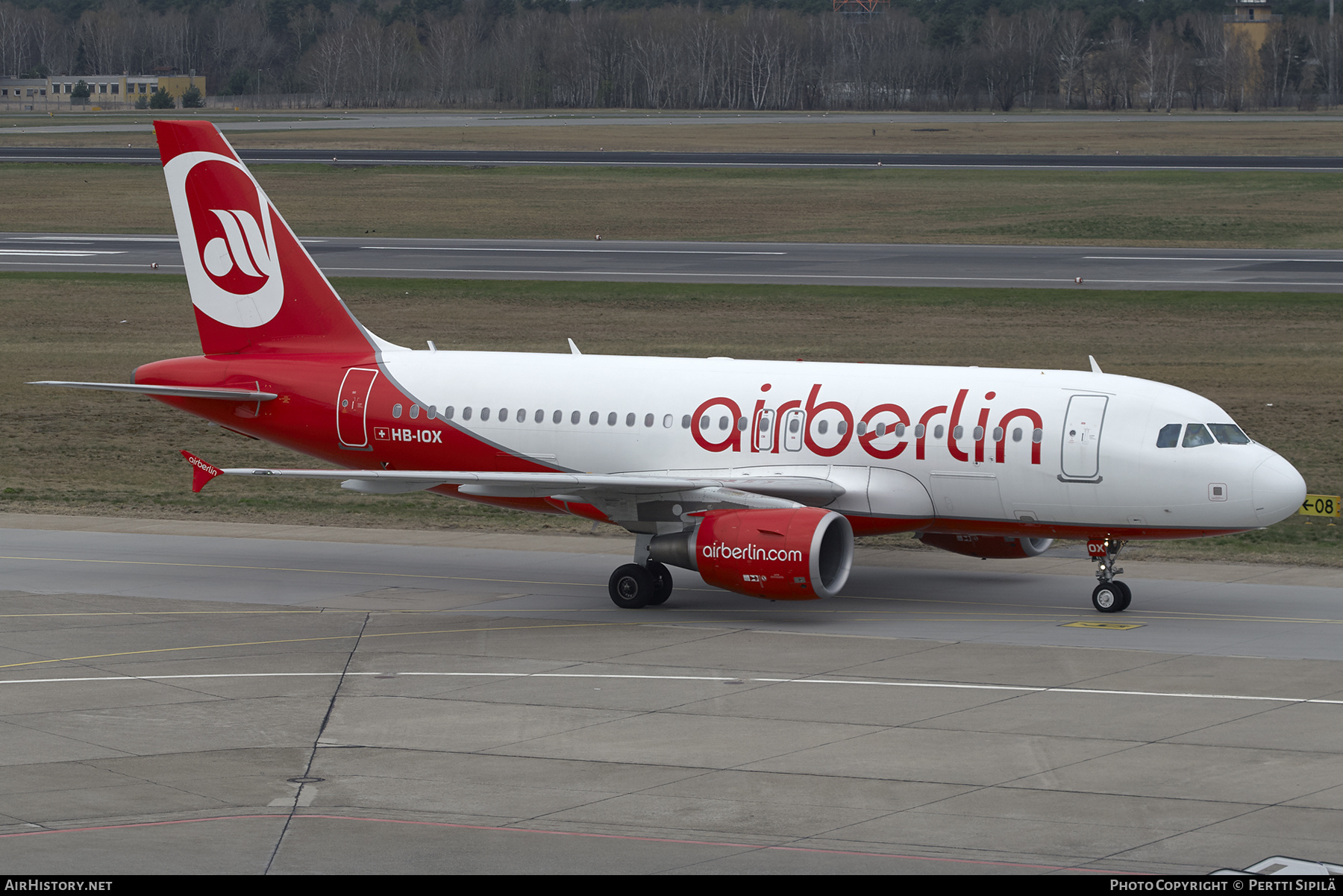 Aircraft Photo of HB-IOX | Airbus A319-112 | Air Berlin | AirHistory.net #385002