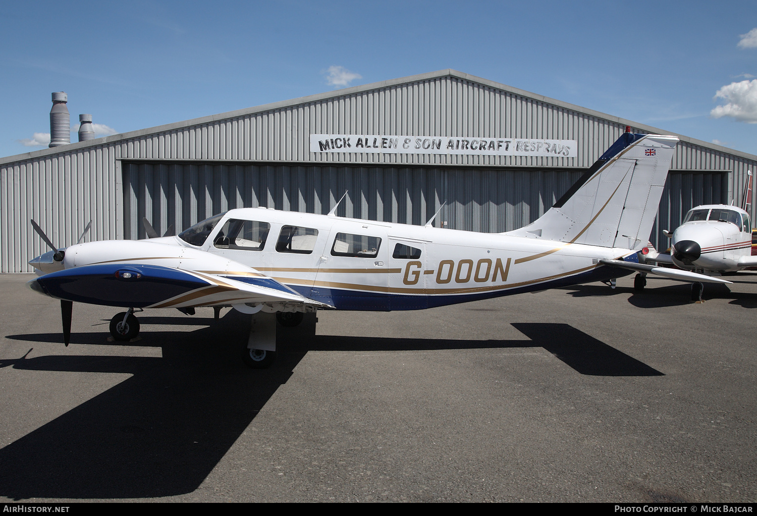 Aircraft Photo of G-OOON | Piper PA-34-220T Seneca III | AirHistory.net #385026