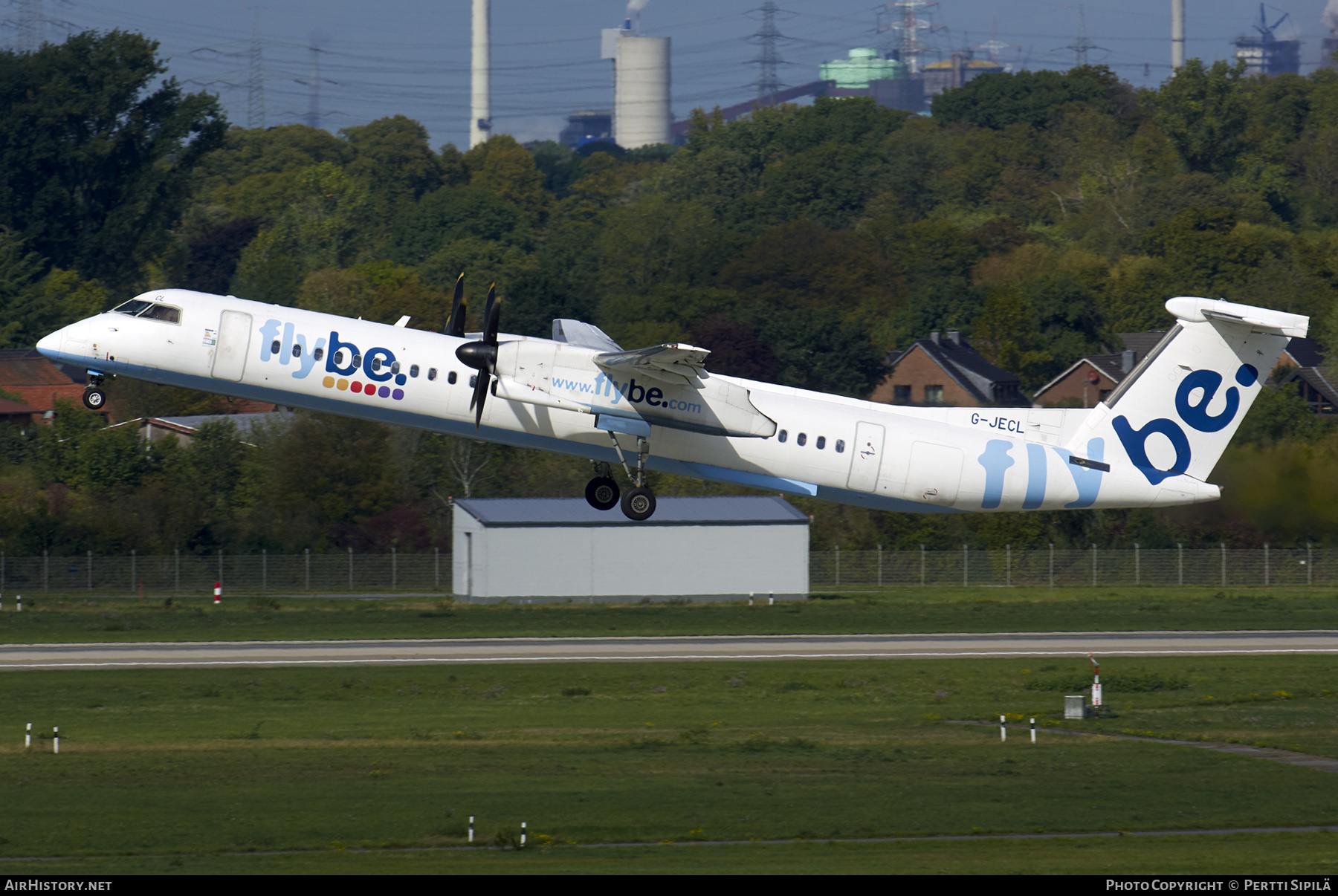 Aircraft Photo of G-JECL | Bombardier DHC-8-402 Dash 8 | Flybe | AirHistory.net #385031