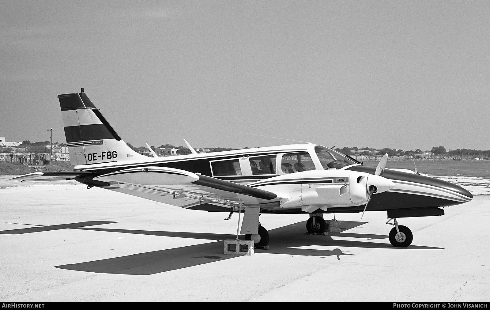 Aircraft Photo of OE-FBG | Piper PA-34-200 Seneca | AirHistory.net #385052