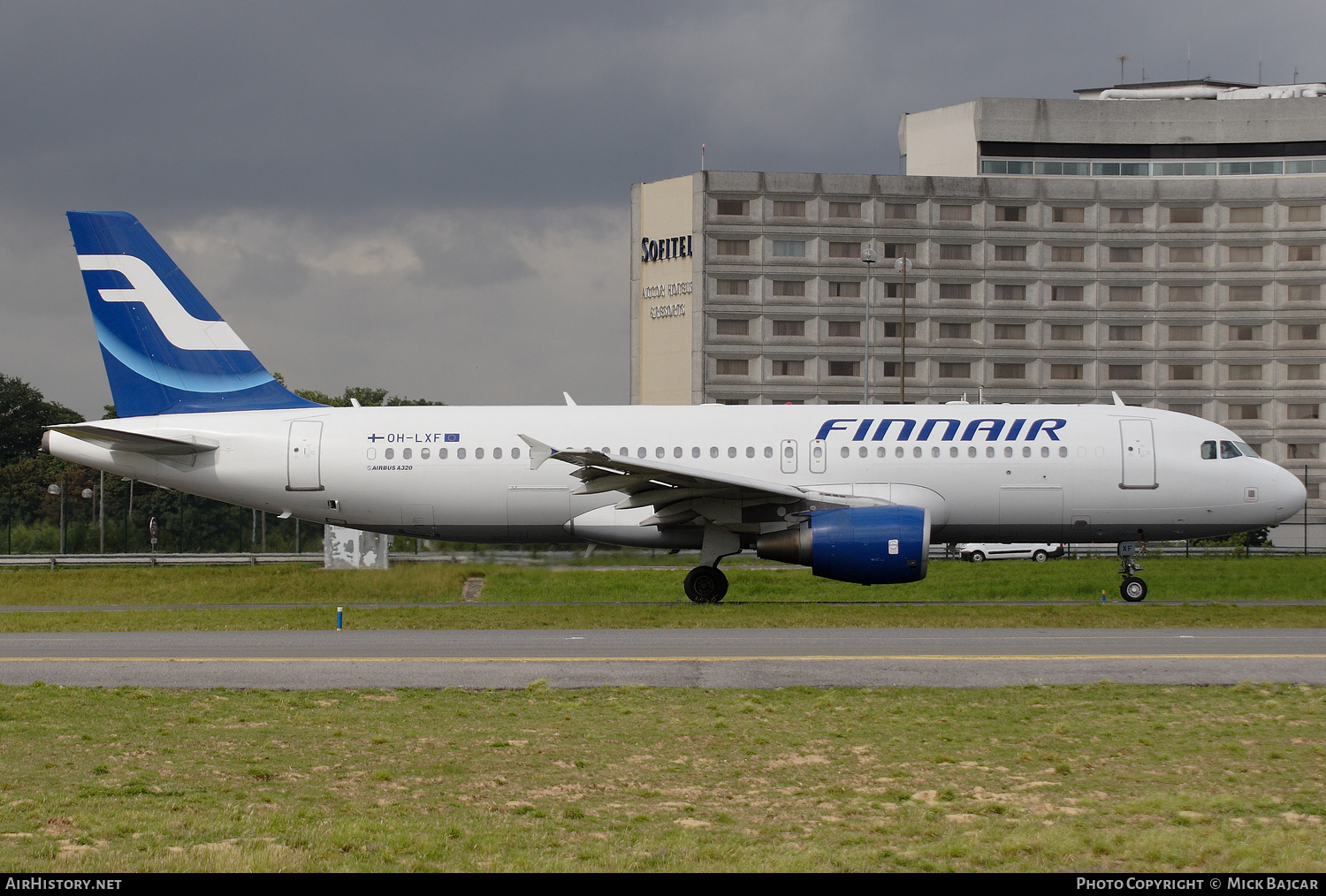 Aircraft Photo of OH-LXF | Airbus A320-214 | Finnair | AirHistory.net #385087