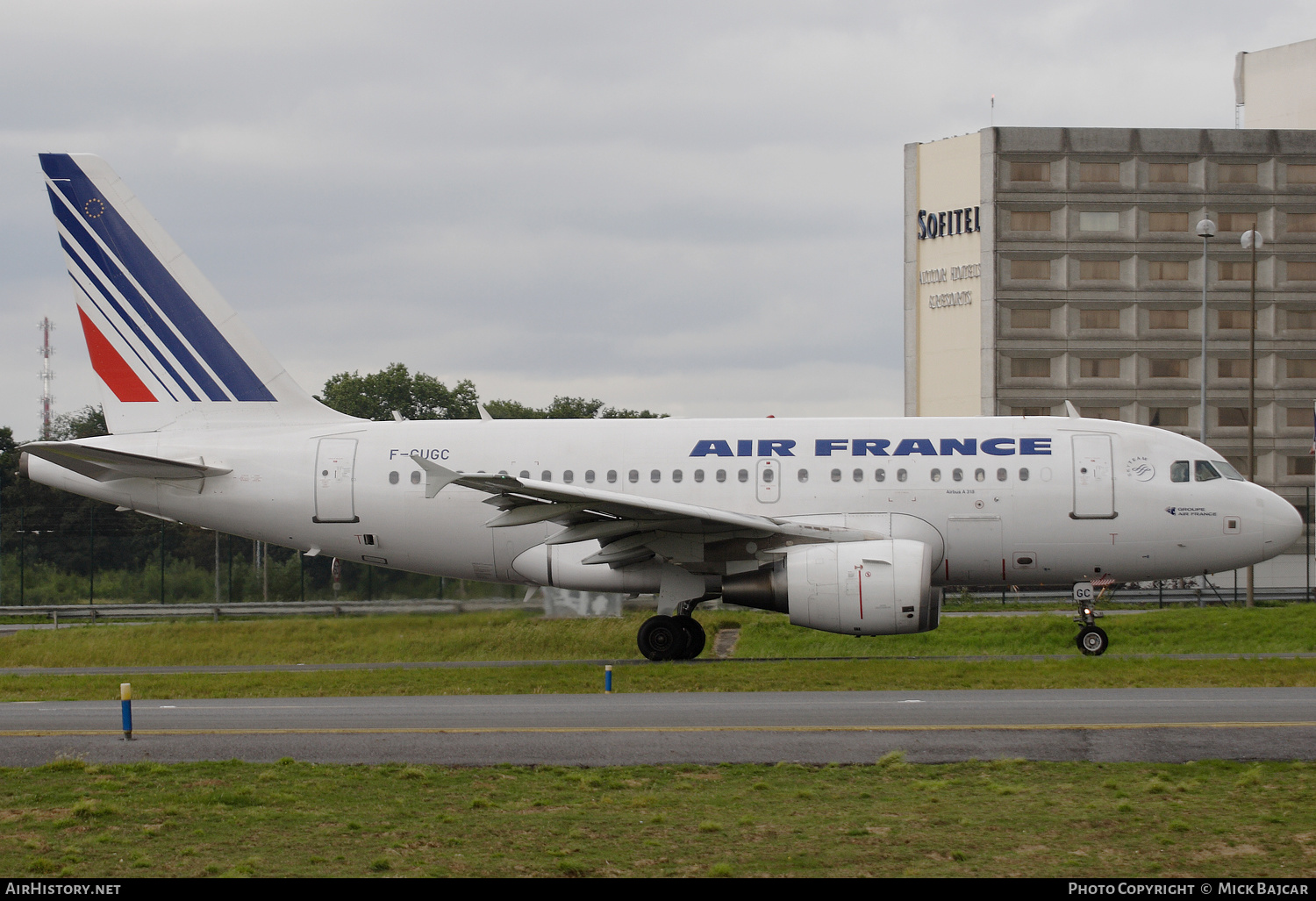 Aircraft Photo of F-GUGC | Airbus A318-111 | Air France | AirHistory.net #385159