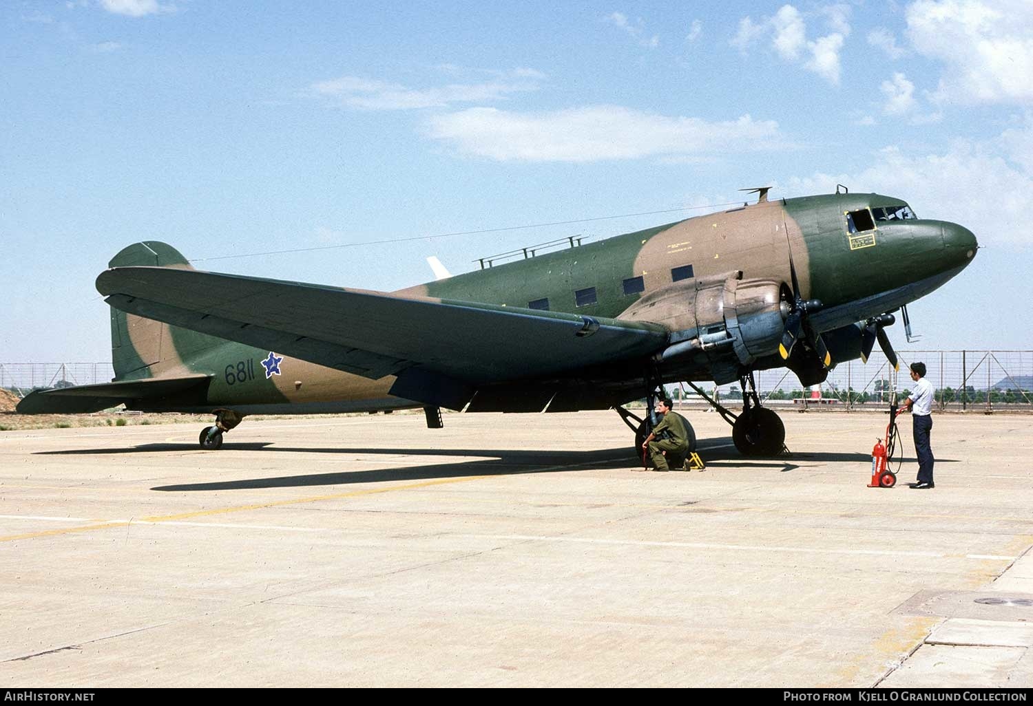 Aircraft Photo of 6811 | Douglas C-47A Dakota Mk.3 | South Africa - Air Force | AirHistory.net #385186