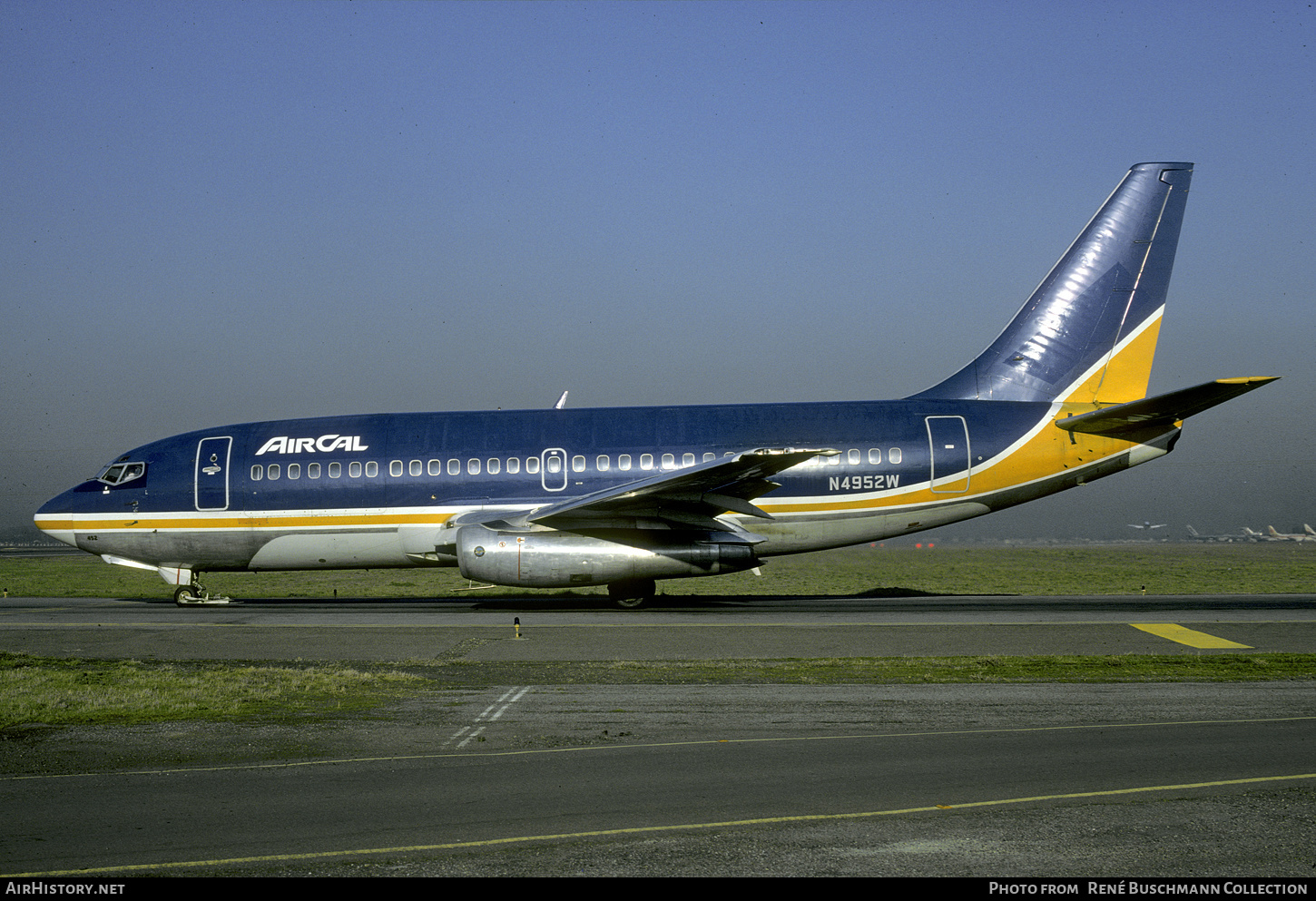 Aircraft Photo of N4952W | Boeing 737-210C/Adv | AirCal | AirHistory.net #385189