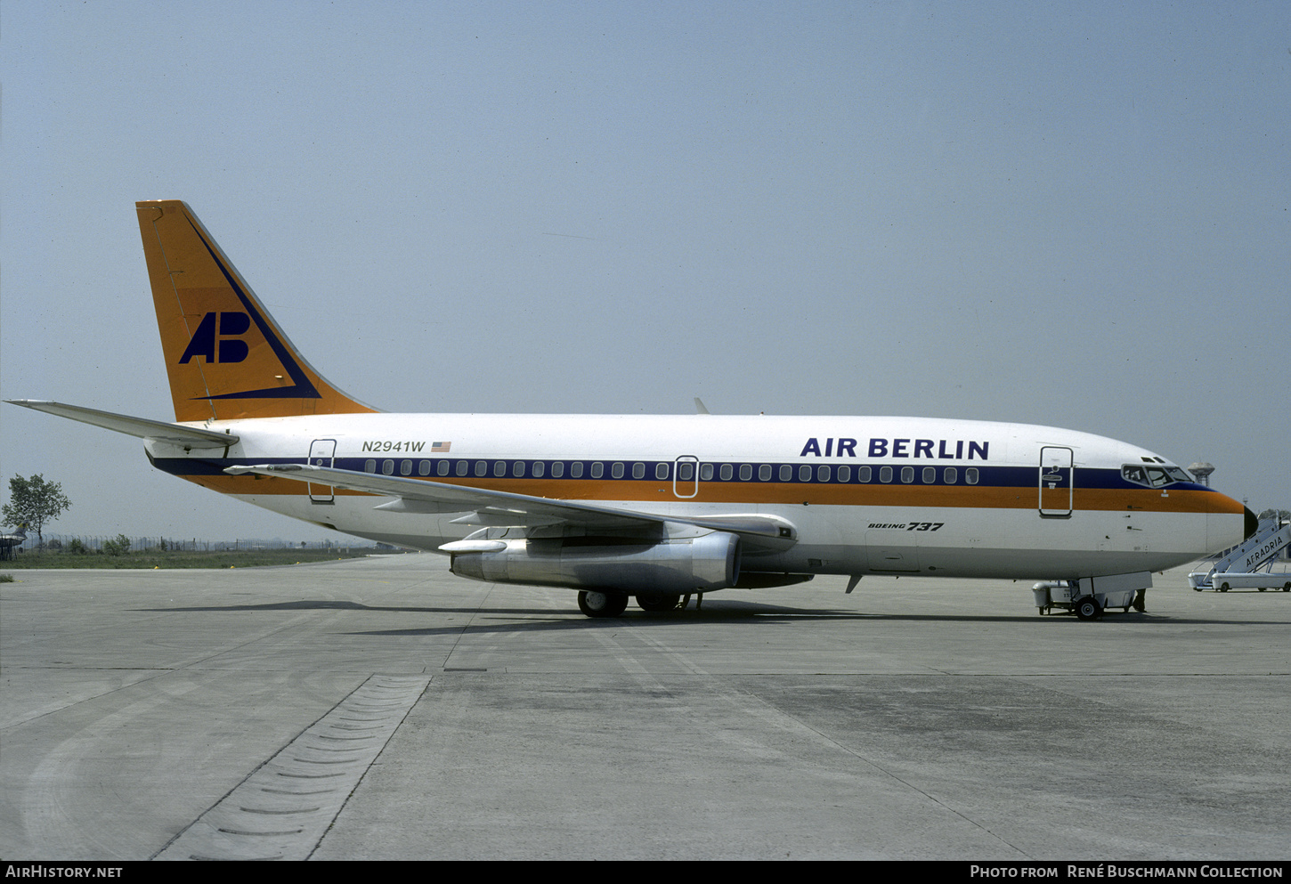 Aircraft Photo of N2941W | Boeing 737-2K5/Adv | Air Berlin USA | AirHistory.net #385199