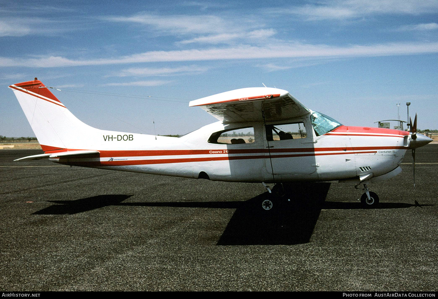 Aircraft Photo of VH-DOB | Cessna 210L Centurion | AirHistory.net #385276