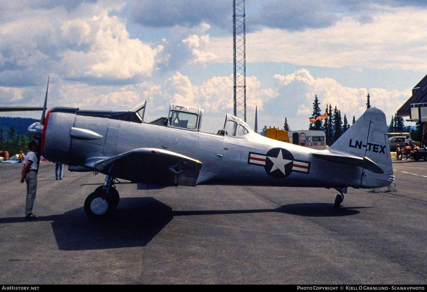 Aircraft Photo of LN-TEX | North American AT-16 Harvard IIB | USA - Air Force | AirHistory.net #385345