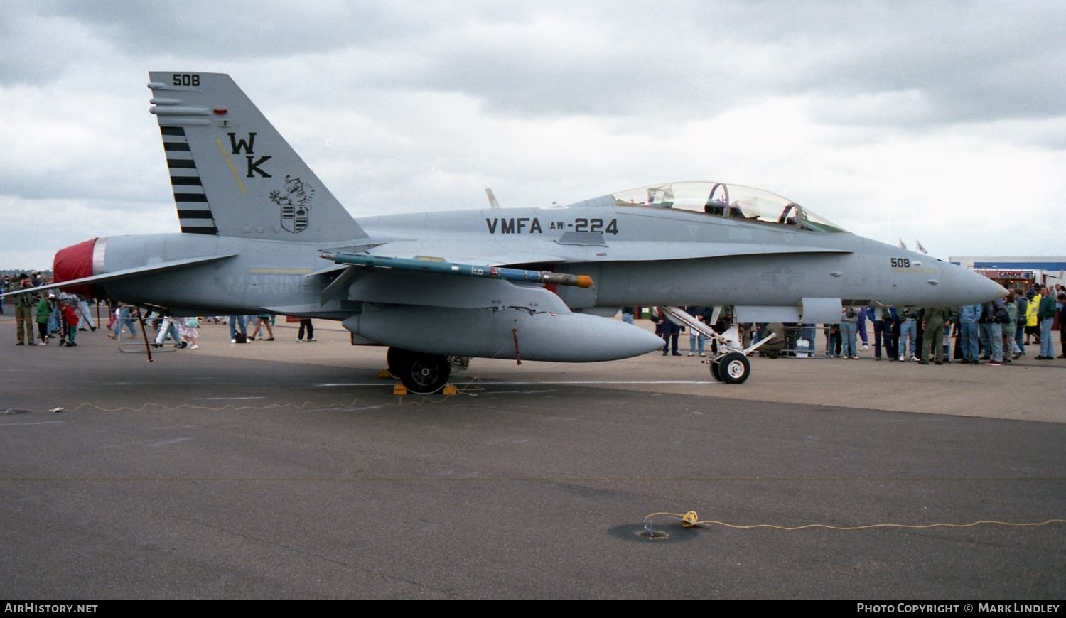 Aircraft Photo of 164880 | McDonnell Douglas F/A-18D Hornet | USA - Marines | AirHistory.net #385424