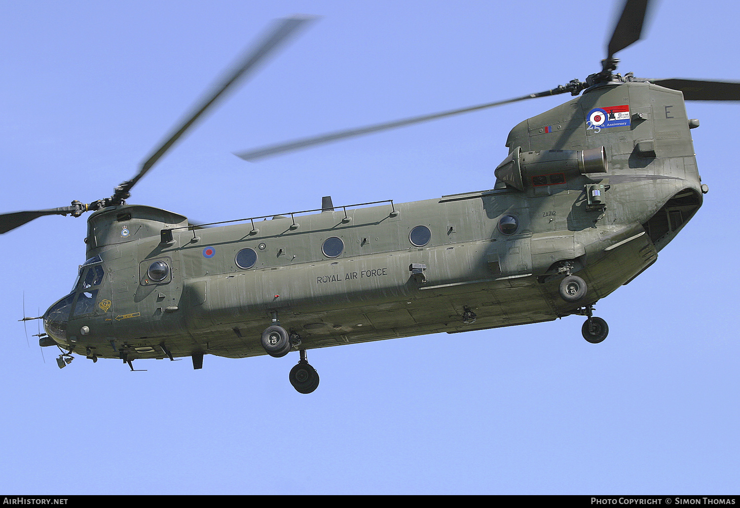 Aircraft Photo of ZA712 | Boeing Chinook HC2 (352) | UK - Air Force | AirHistory.net #385489