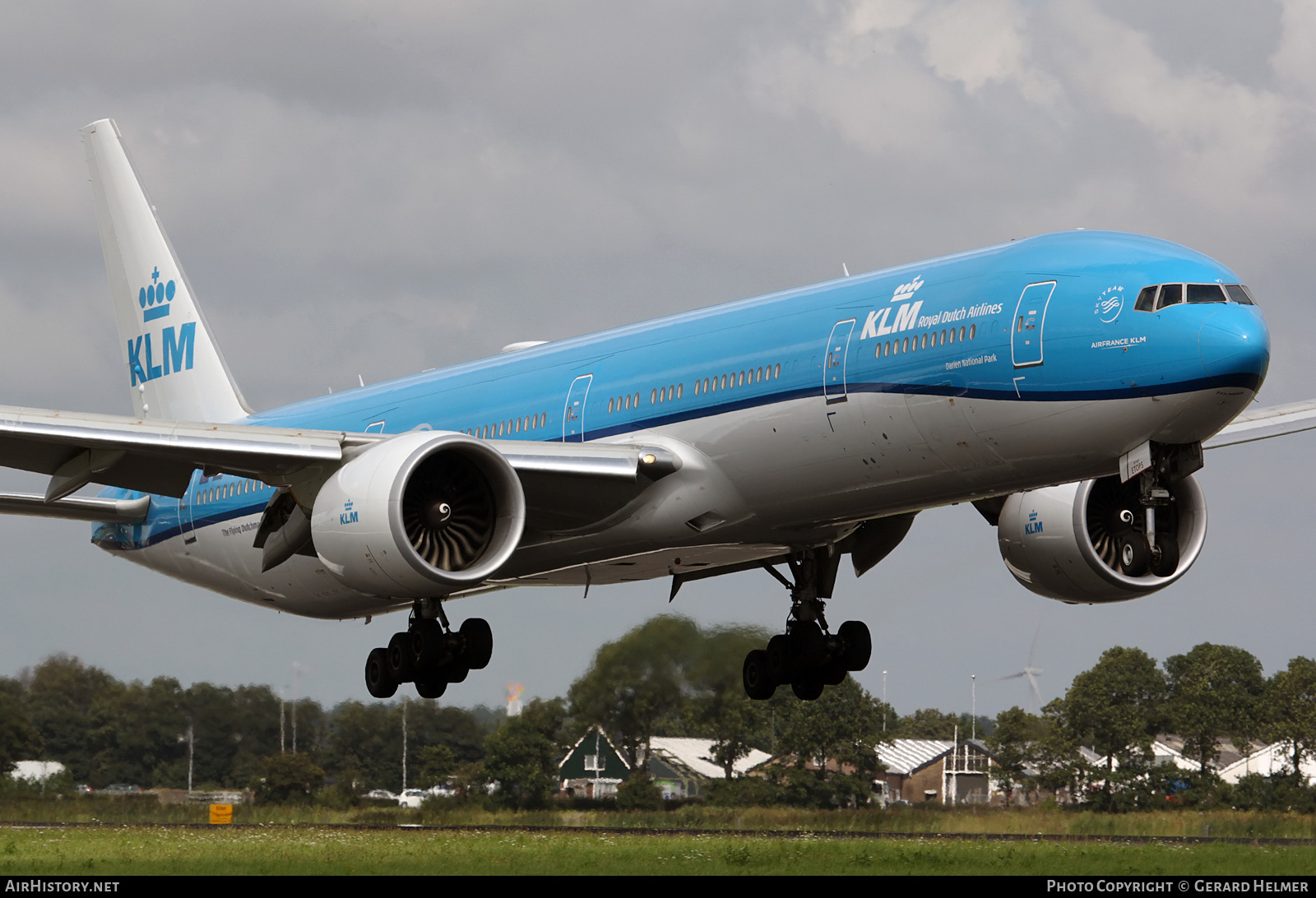 Aircraft Photo of PH-BVS | Boeing 777-300/ER | KLM - Royal Dutch Airlines | AirHistory.net #385550