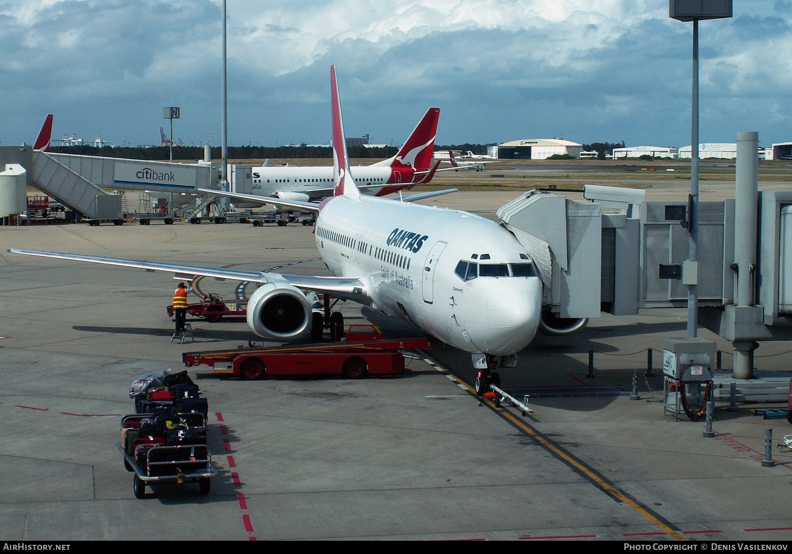 Aircraft Photo of VH-TJI | Boeing 737-476 | Qantas | AirHistory.net #385566