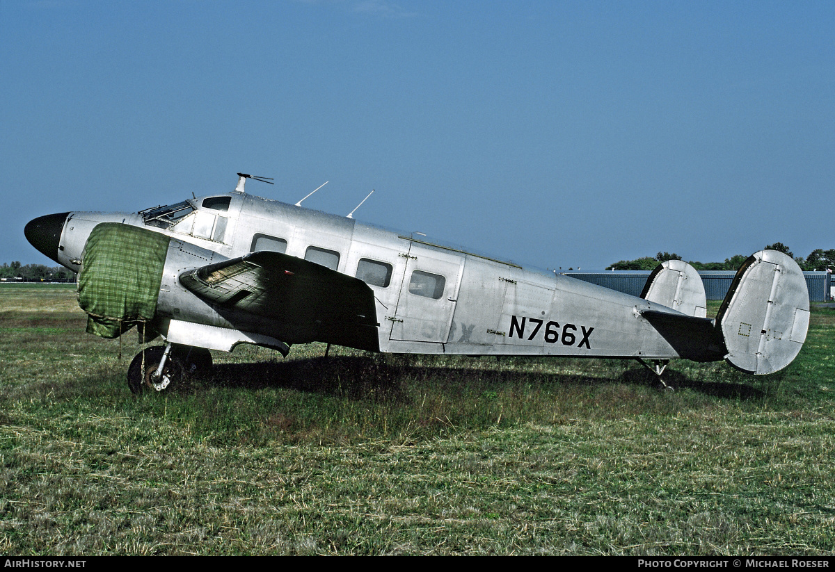 Aircraft Photo of N766X | Beech E18S | AirHistory.net #385571