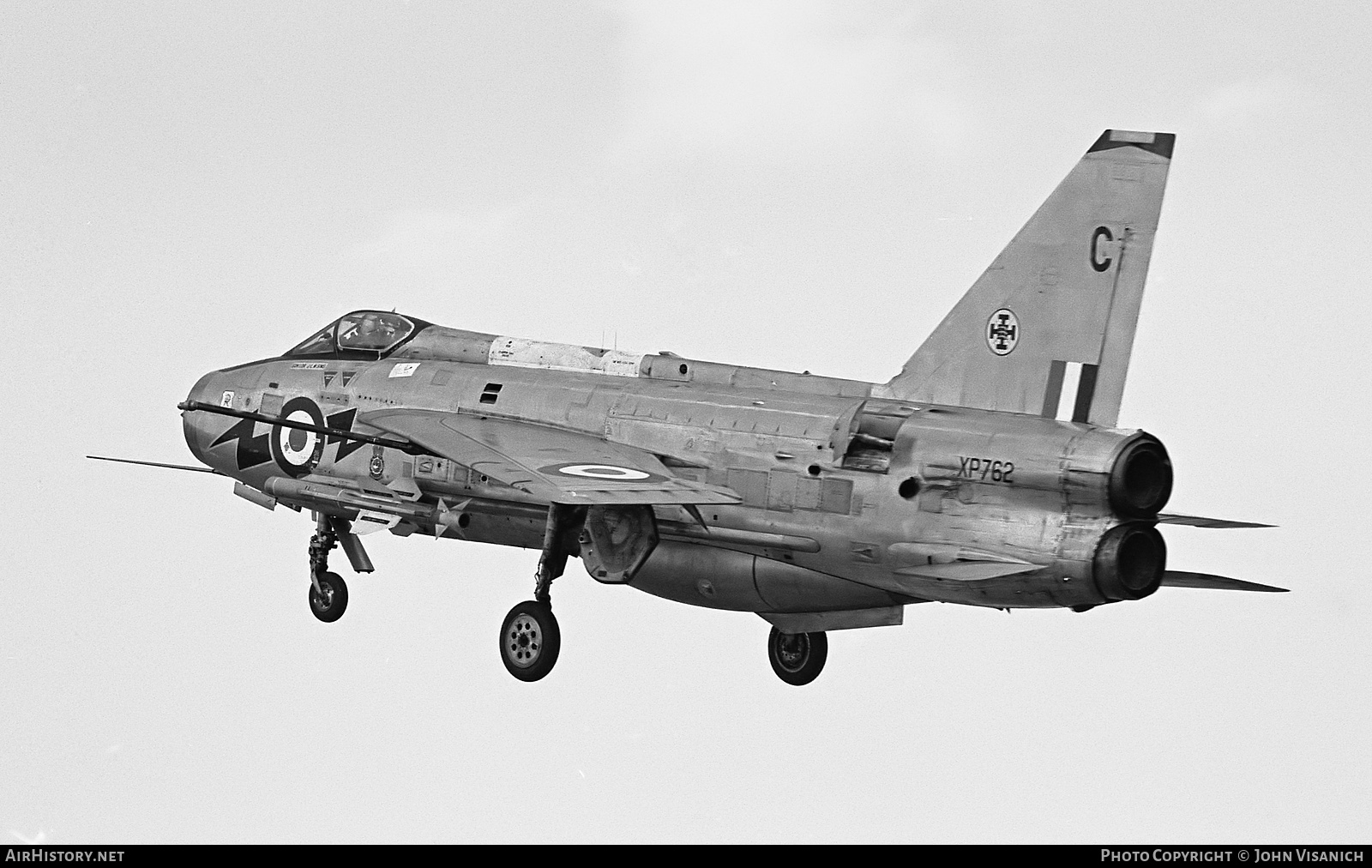 Aircraft Photo of XP762 | English Electric Lightning F3 | UK - Air Force | AirHistory.net #385609