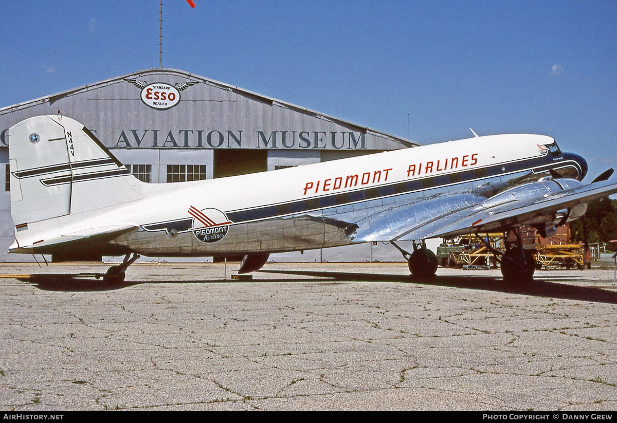Aircraft Photo of N44V | Douglas DC-3(C) | Piedmont Airlines | AirHistory.net #385660