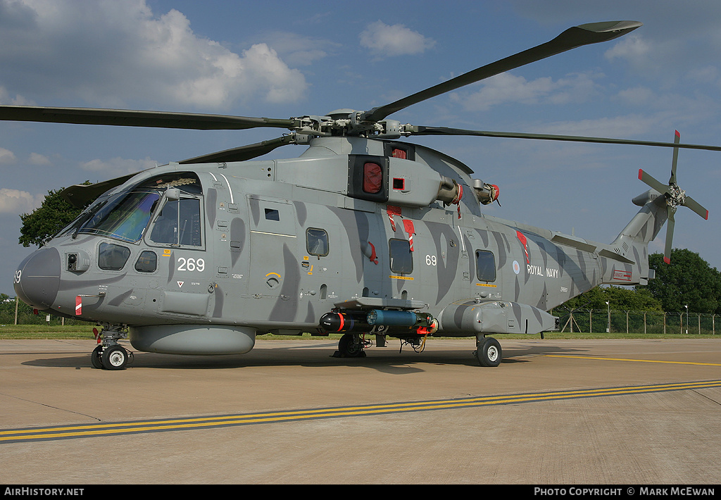 Aircraft Photo of ZH860 | EHI EH101-111 Merlin HM1 | UK - Navy | AirHistory.net #385680