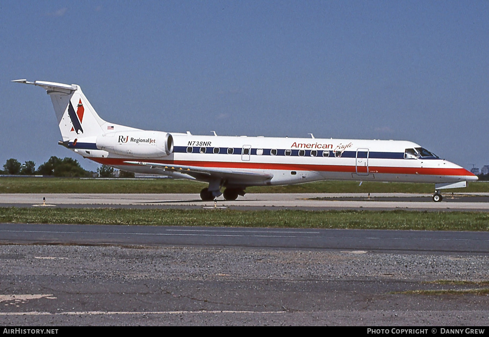 Aircraft Photo of N738NR | Embraer ERJ-135LR (EMB-135LR) | American Eagle | AirHistory.net #385704