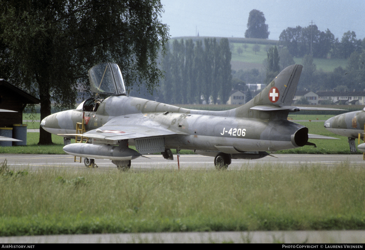 Aircraft Photo of J-4206 | Hawker Hunter T68 | Switzerland - Air Force | AirHistory.net #385742