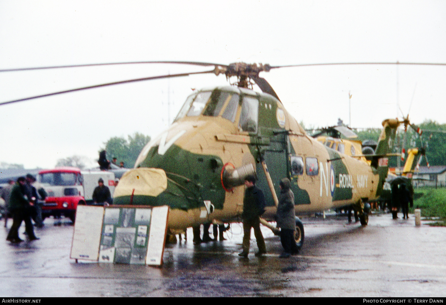 Aircraft Photo of XT475 | Westland WS-58 Wessex HU.5 | UK - Navy | AirHistory.net #385762