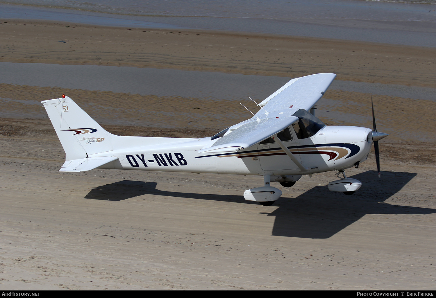 Aircraft Photo of OY-NKB | Cessna 172S Skyhawk SP | AirHistory.net #385768