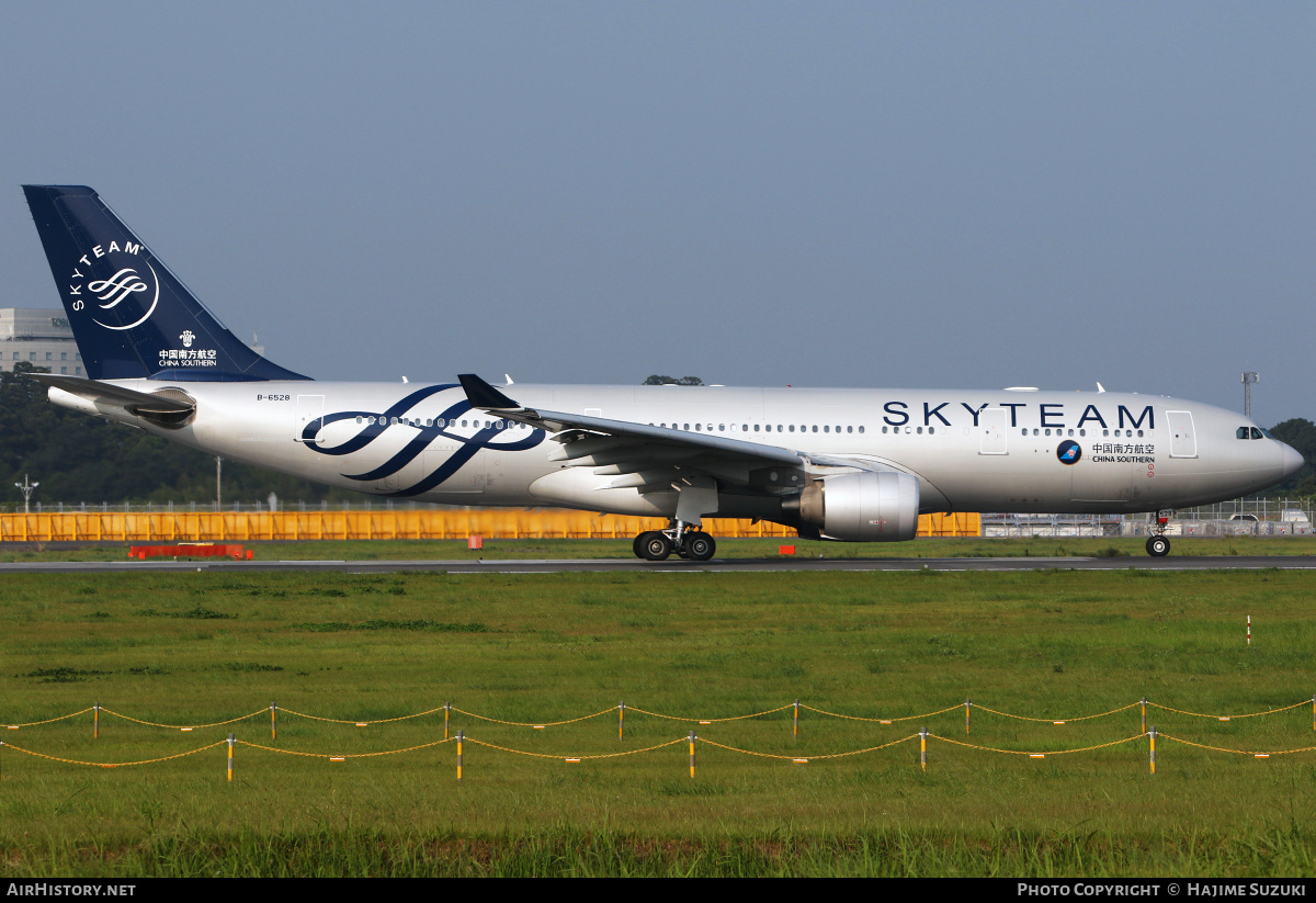 Aircraft Photo of B-6528 | Airbus A330-223 | China Southern Airlines | AirHistory.net #385815