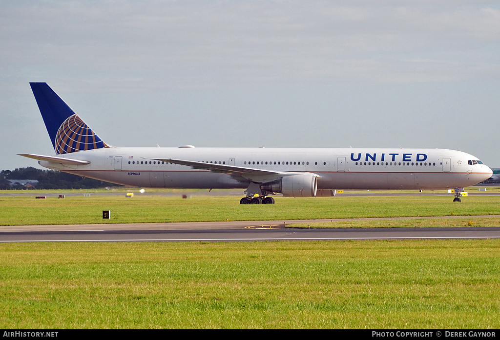 Aircraft Photo of N69063 | Boeing 767-424/ER | United Airlines | AirHistory.net #385846