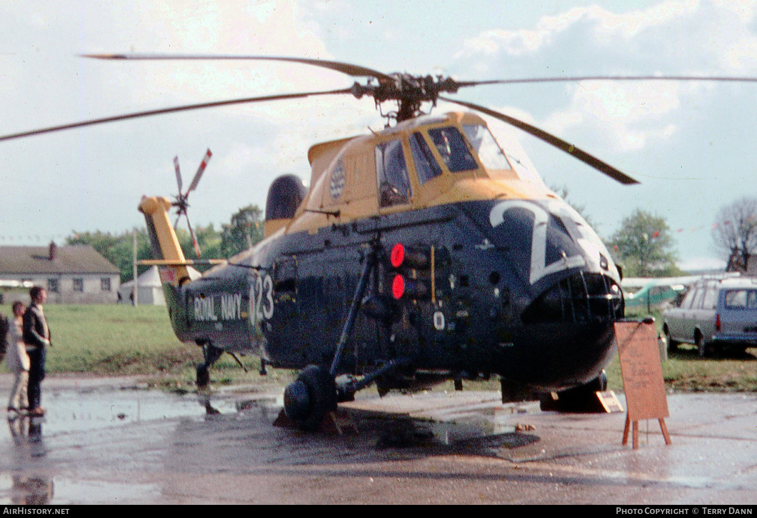 Aircraft Photo of XM331 | Westland WS-58 Wessex HAS.3 | UK - Navy | AirHistory.net #385853