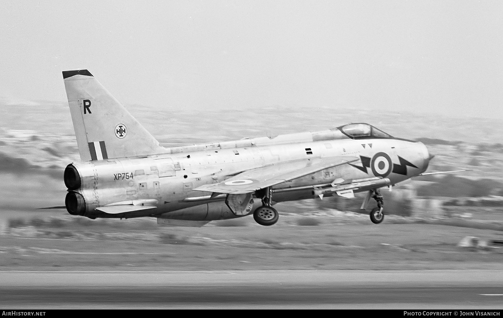 Aircraft Photo of XP754 | English Electric Lightning F3 | UK - Air Force | AirHistory.net #385907