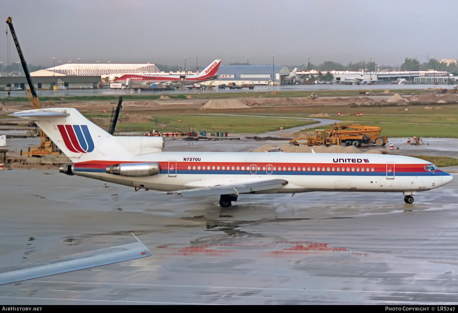 Aircraft Photo of N7270U | Boeing 727-222/Adv | United Airlines | AirHistory.net #385927