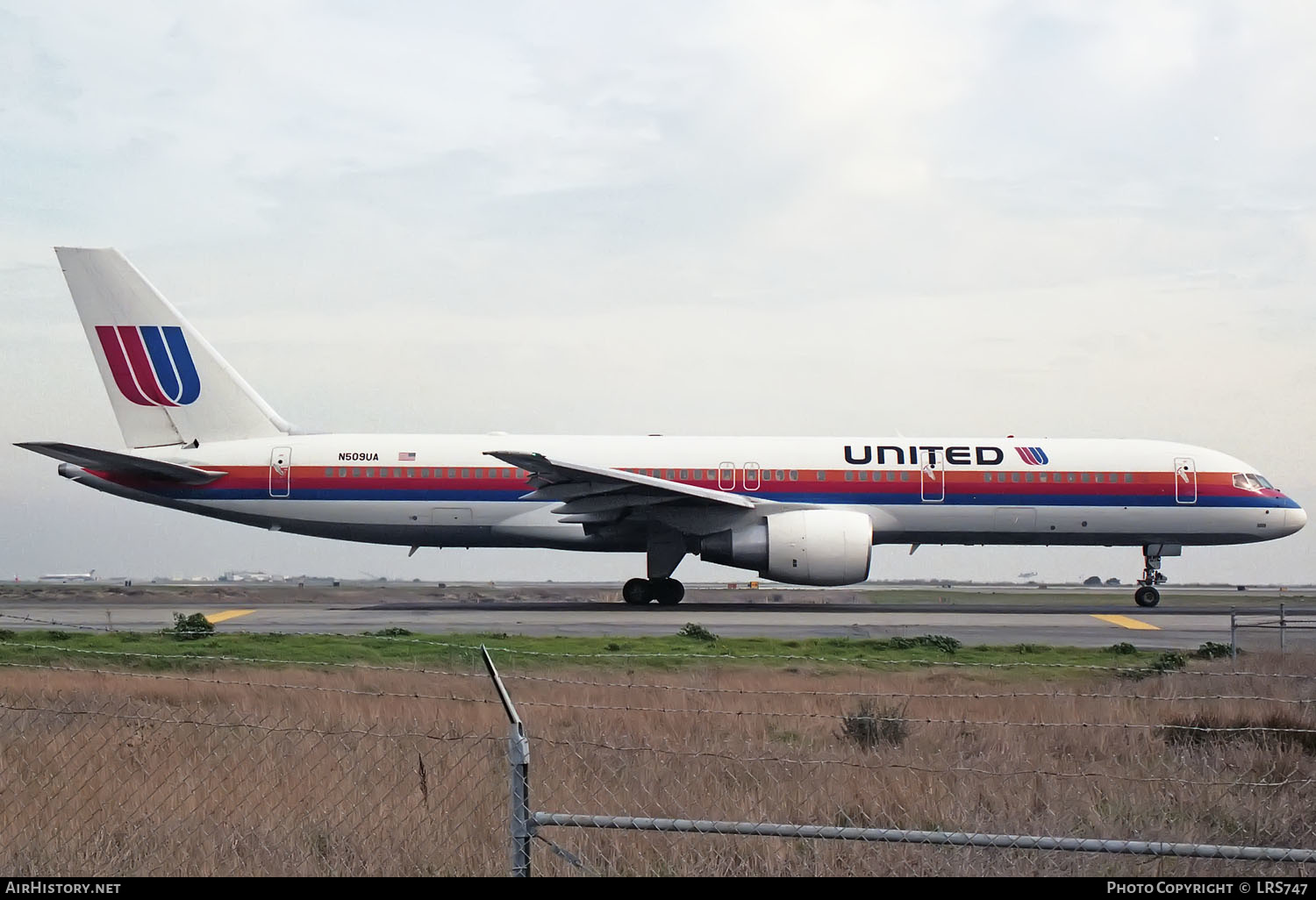 Aircraft Photo of N509UA | Boeing 757-222 | United Airlines | AirHistory.net #385939