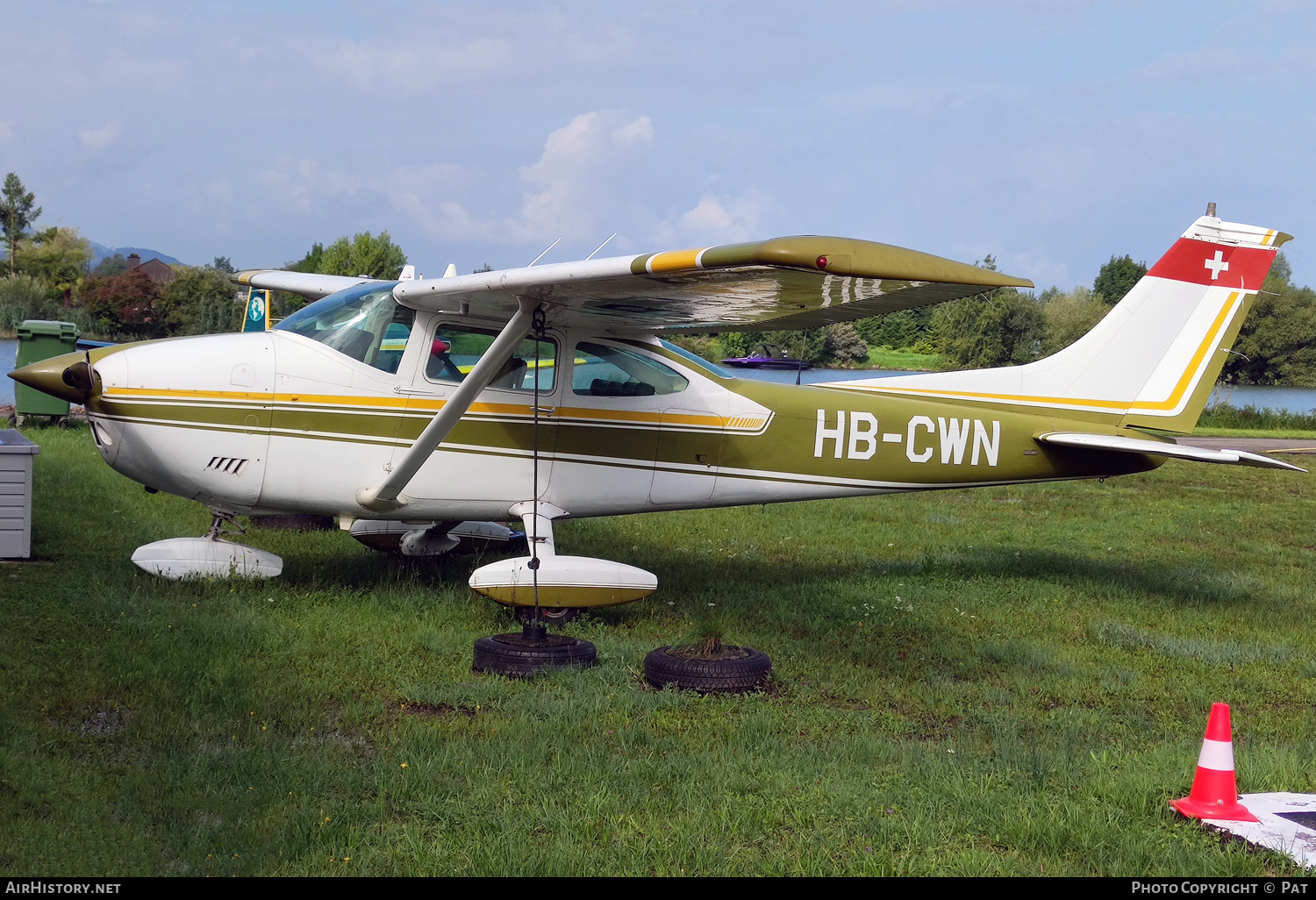 Aircraft Photo of HB-CWN | Cessna 182P Skylane | AirHistory.net #385953