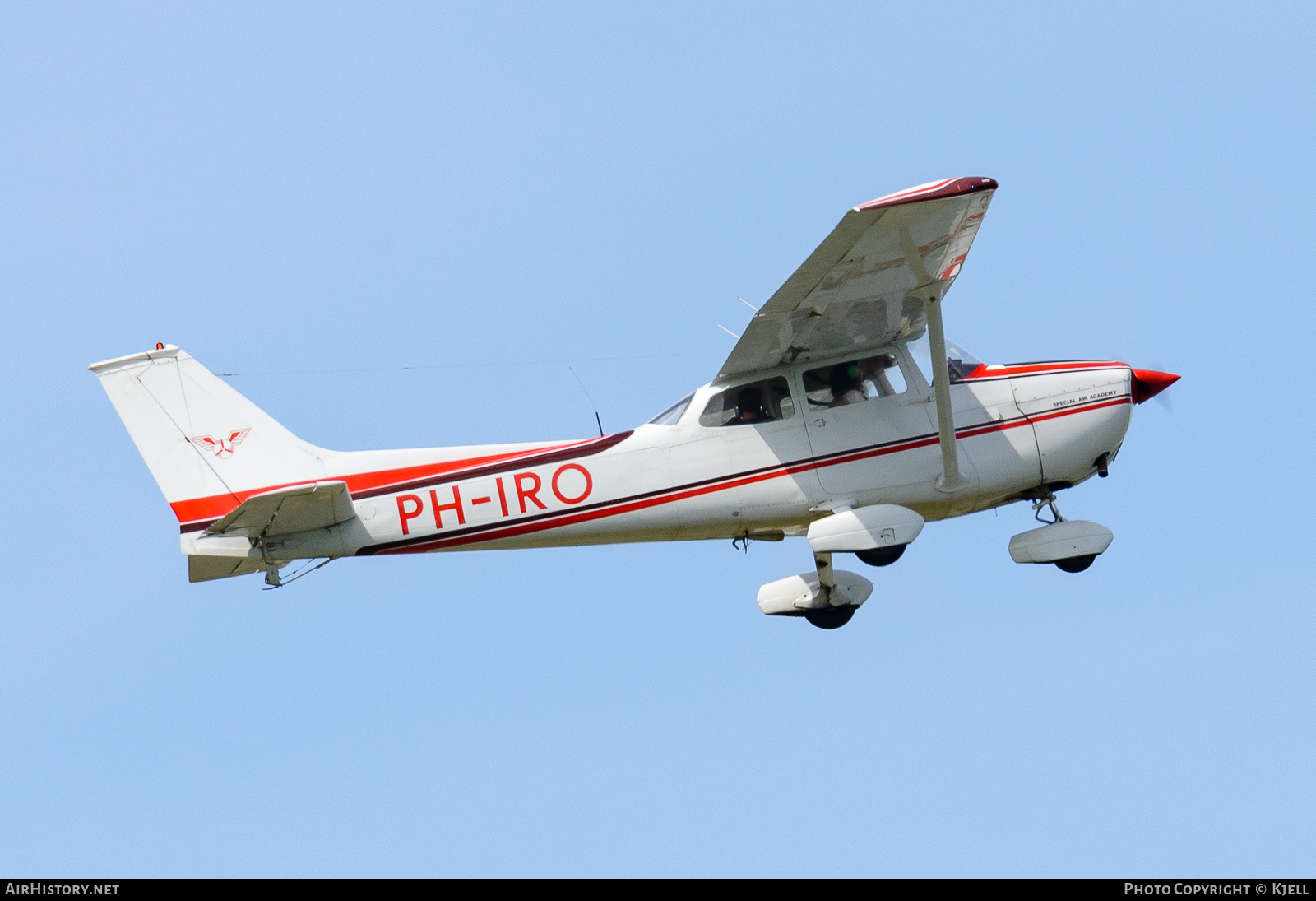 Aircraft Photo of PH-IRO | Reims F172M | Special Air Services | AirHistory.net #386011