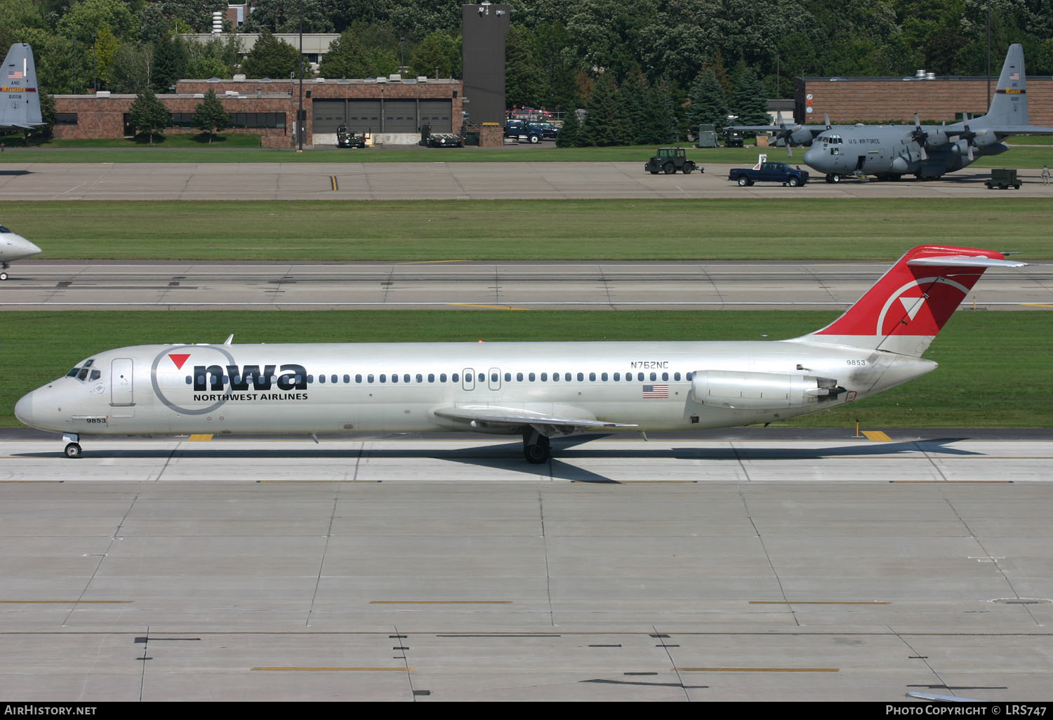 Aircraft Photo of N762NC | McDonnell Douglas DC-9-51 | Northwest Airlines | AirHistory.net #386037