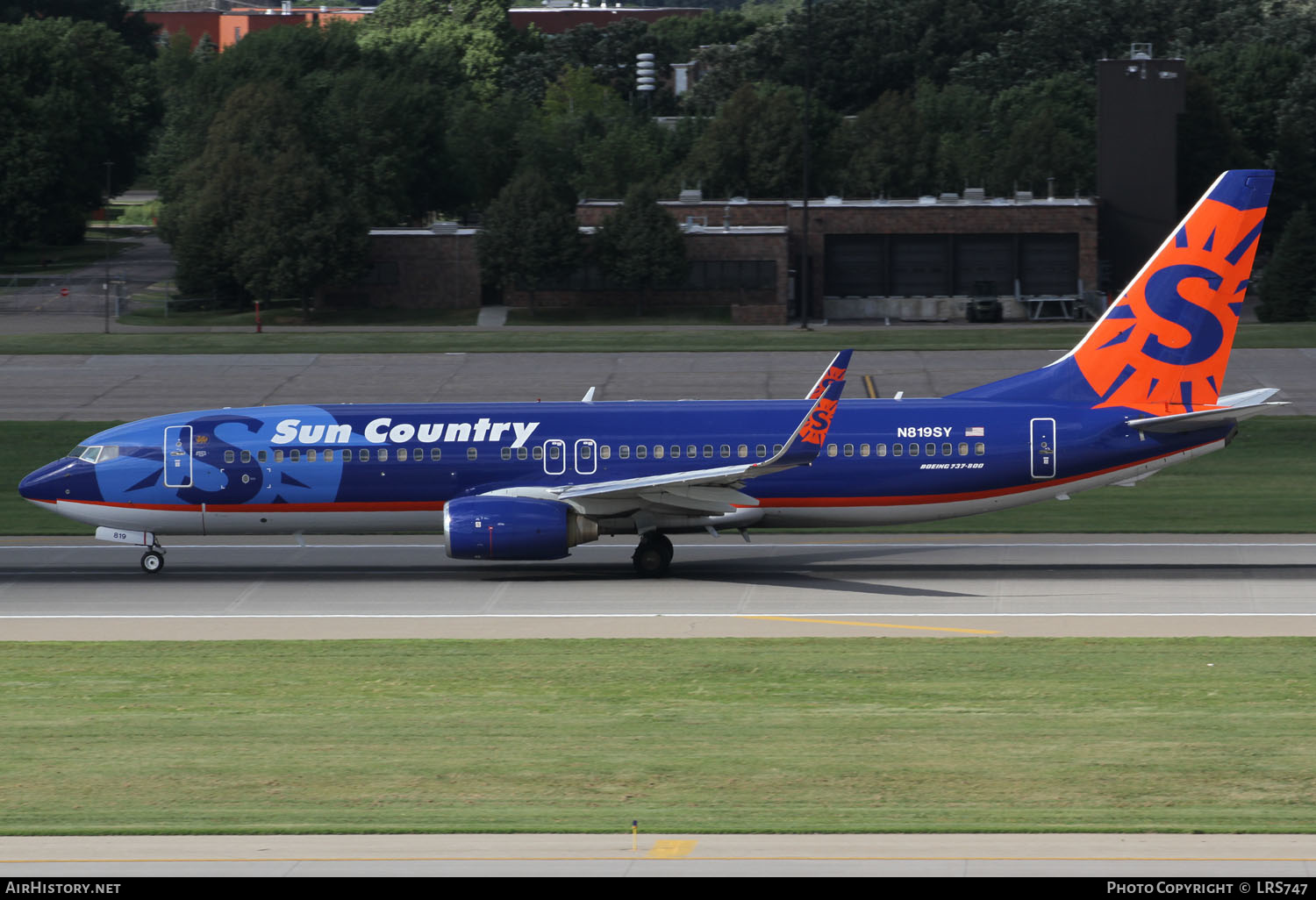 Aircraft Photo of N819SY | Boeing 737-86N | Sun Country Airlines | AirHistory.net #386047