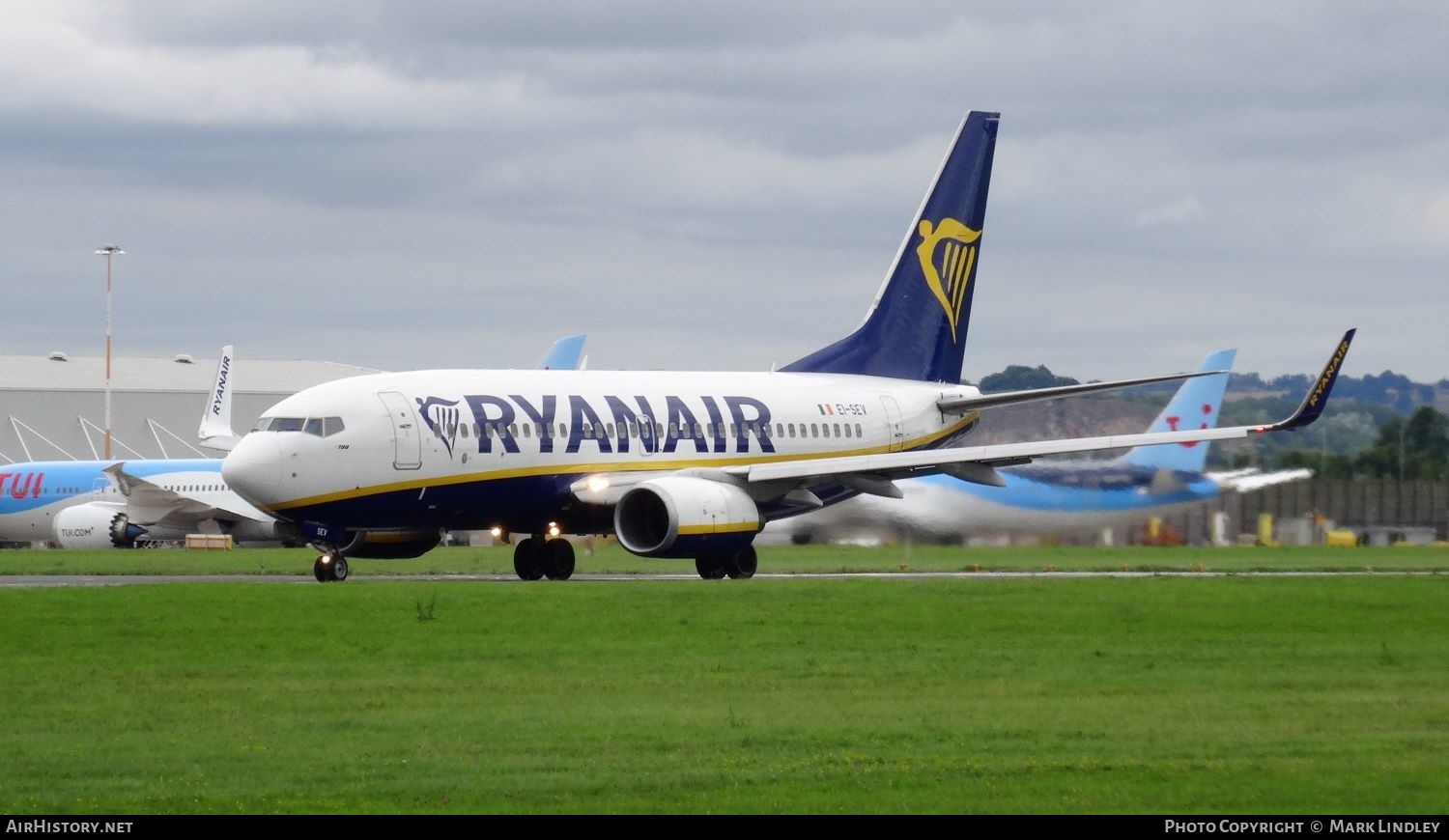 Aircraft Photo of EI-SEV | Boeing 737-73S | Ryanair | AirHistory.net #386075