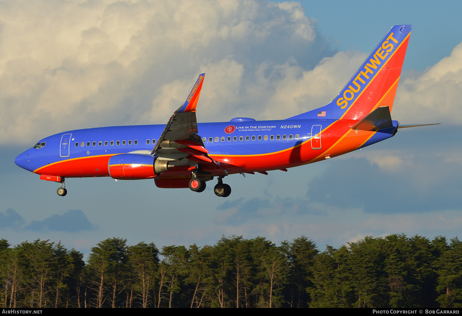 Aircraft Photo of N240WN | Boeing 737-7H4 | Southwest Airlines | AirHistory.net #386085