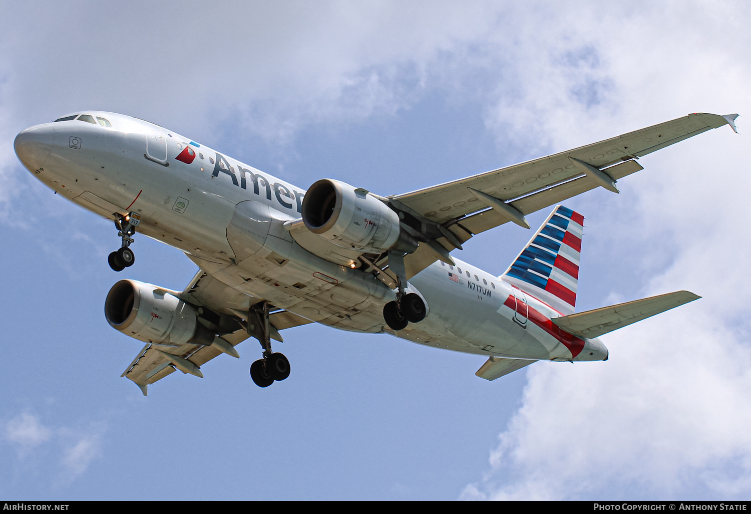 Aircraft Photo of N717UW | Airbus A319-112 | American Airlines | AirHistory.net #386118