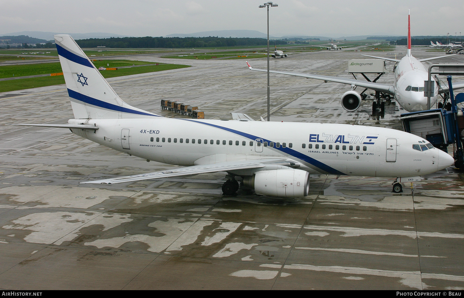 Aircraft Photo of 4X-EKD | Boeing 737-758 | El Al Israel Airlines | AirHistory.net #386172