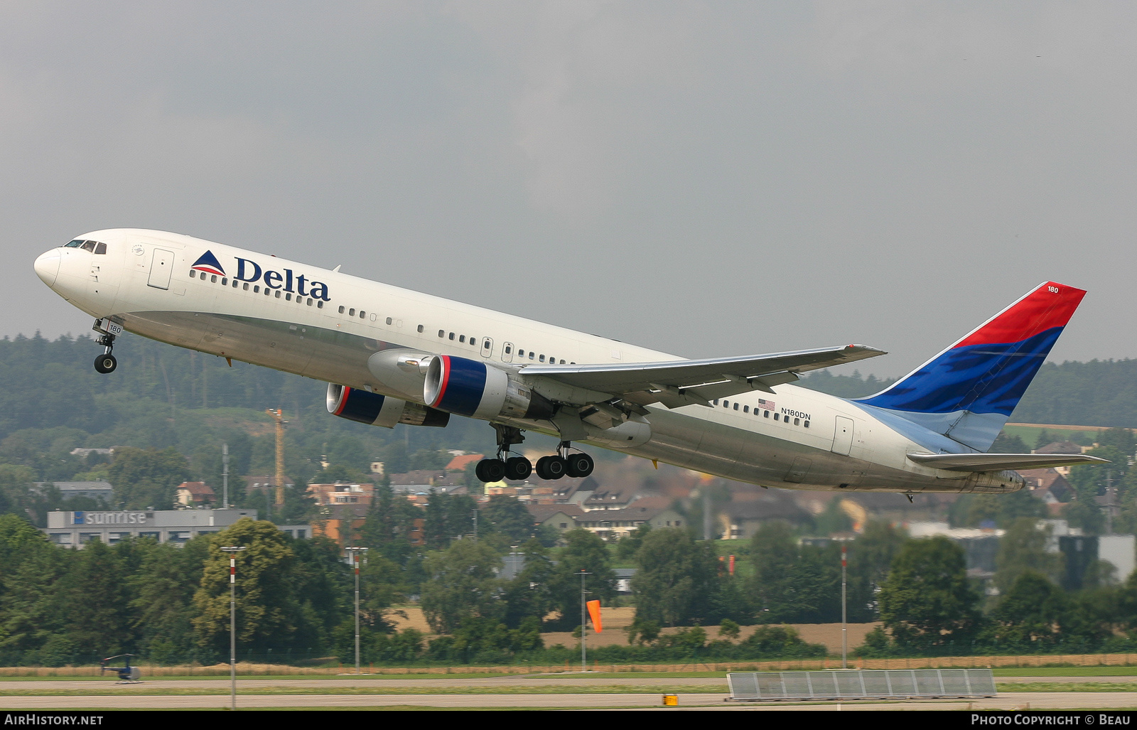 Aircraft Photo of N180DN | Boeing 767-332/ER | Delta Air Lines | AirHistory.net #386207