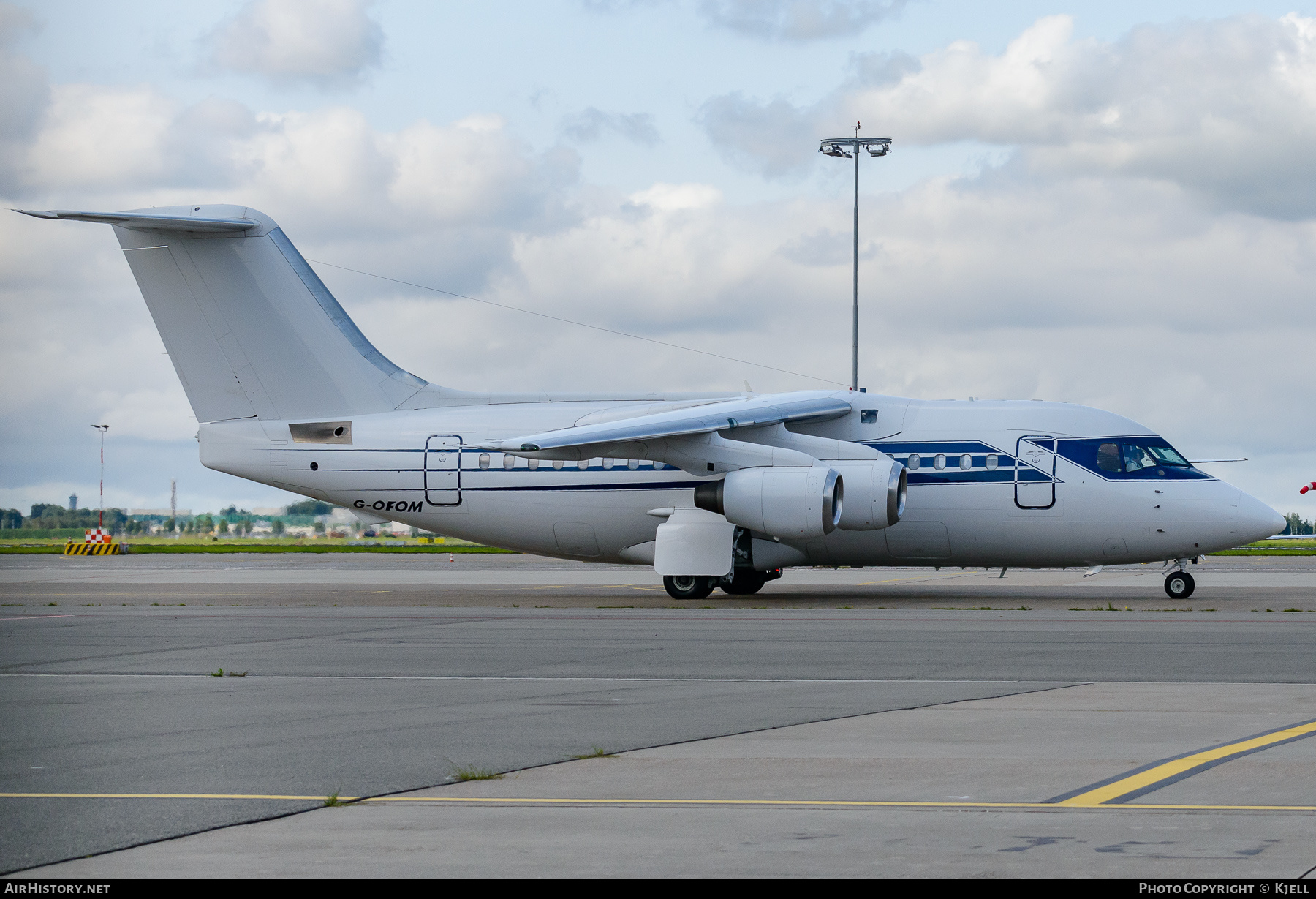 Aircraft Photo of G-OFOM | British Aerospace BAe-146-100 | AirHistory.net #386230